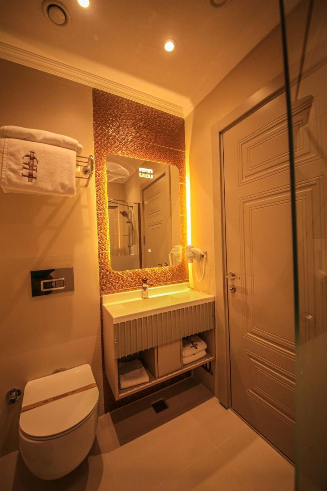 Goerguelue Hotel Merkezkoy ภายนอก รูปภาพ