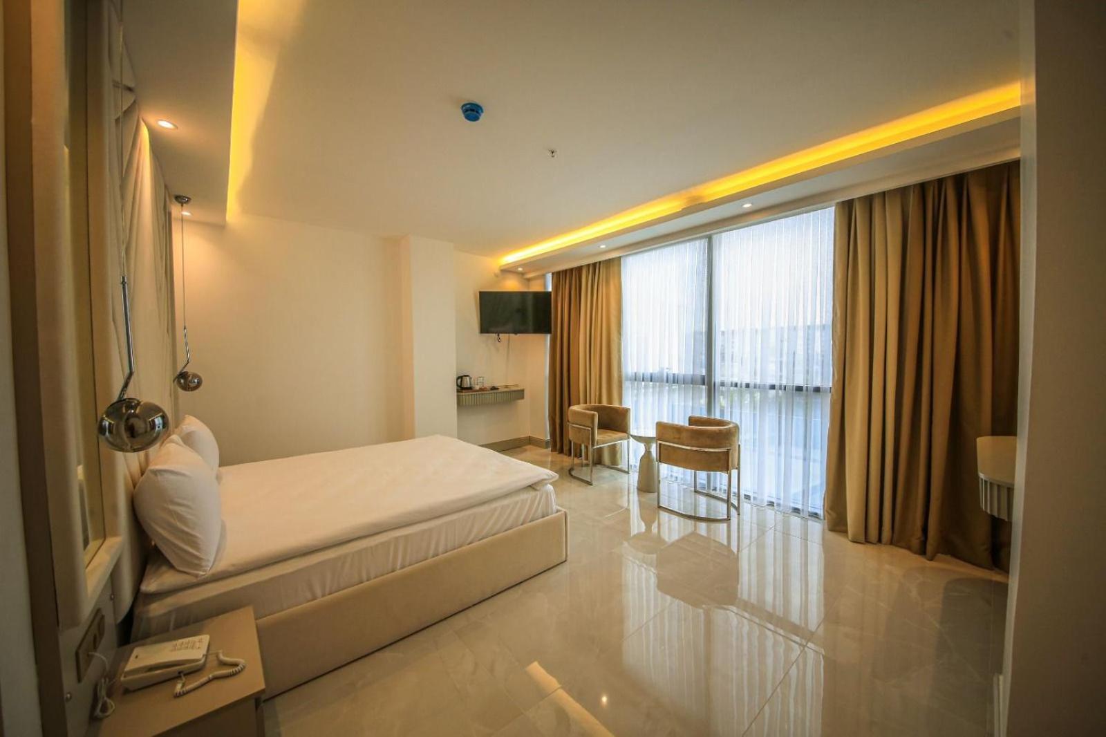 Goerguelue Hotel Merkezkoy ภายนอก รูปภาพ