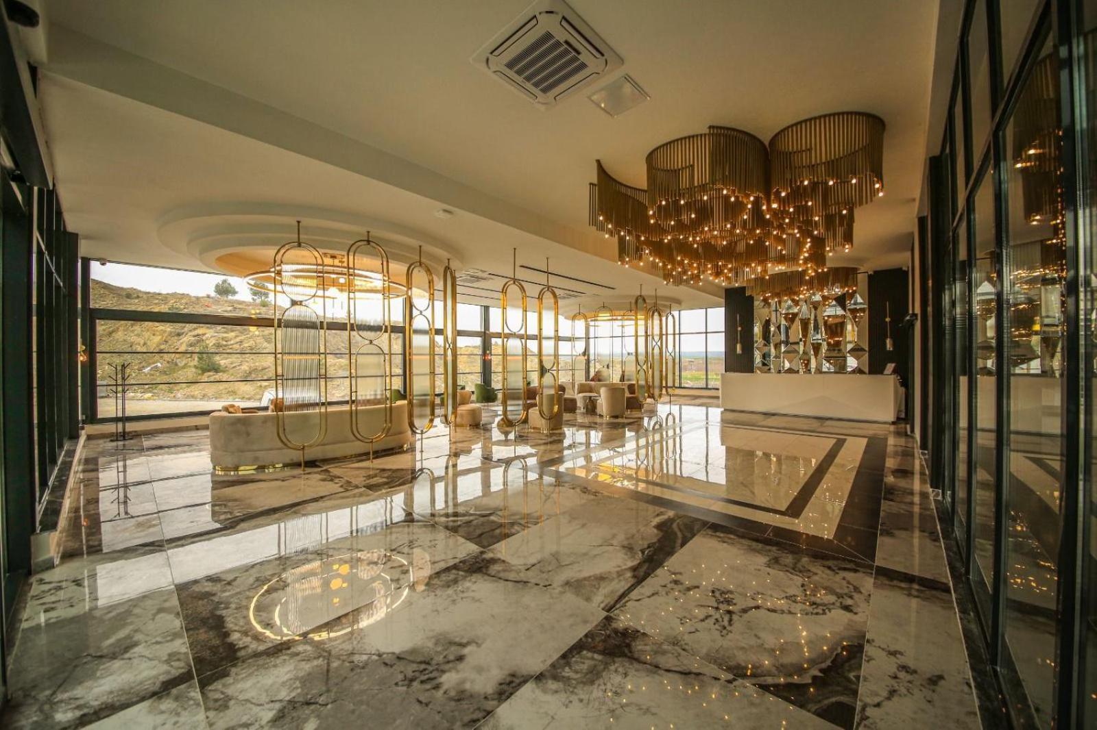 Goerguelue Hotel Merkezkoy ภายนอก รูปภาพ